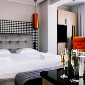 Hotel Pomaranczowa Plaza